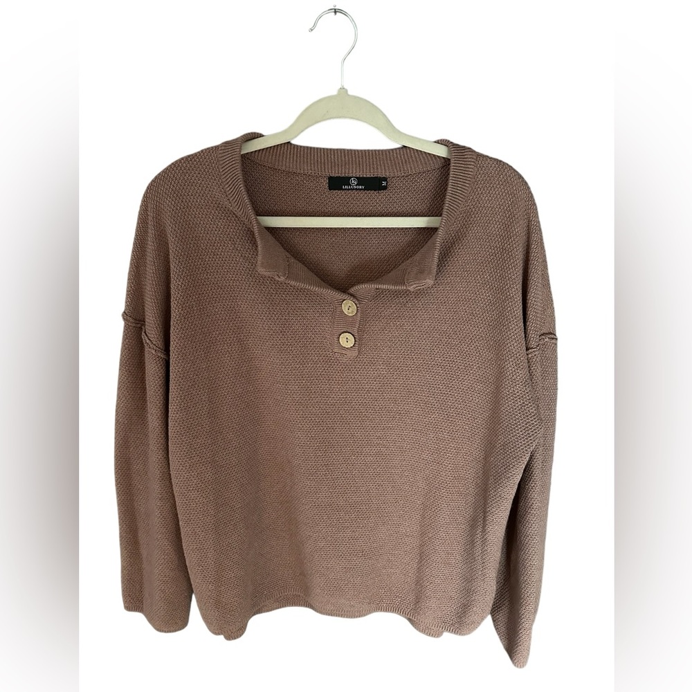 Lillusory sweater size medium